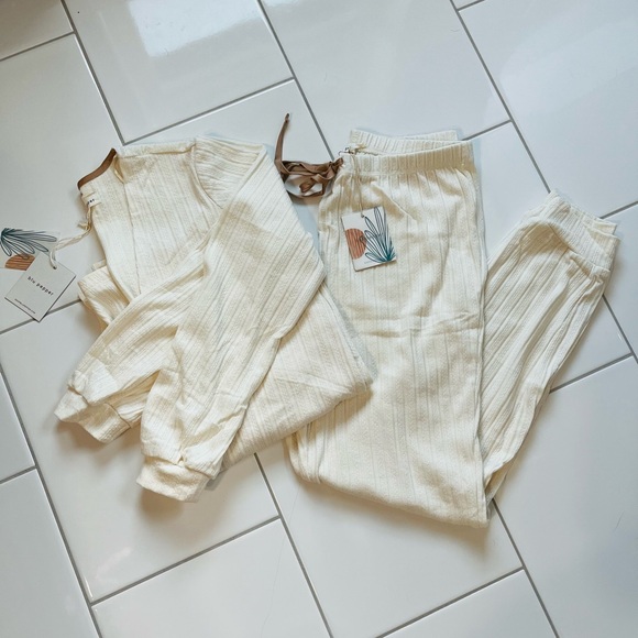 Blu Pepper Cream Knit 2pc Lounge Set - Picture 5 of 15